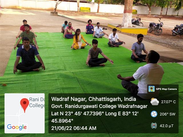 अंतर्राष्ट्रीय योग दिवस  - Govt Rani Durgawati College wadrafnagar